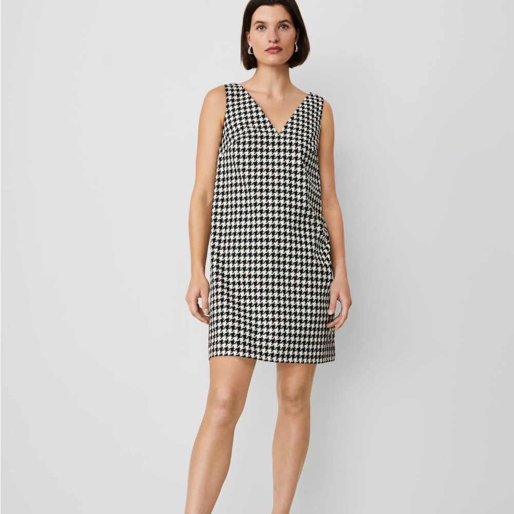 NWT Ann Taylor Houndstooth V-Neck Dress